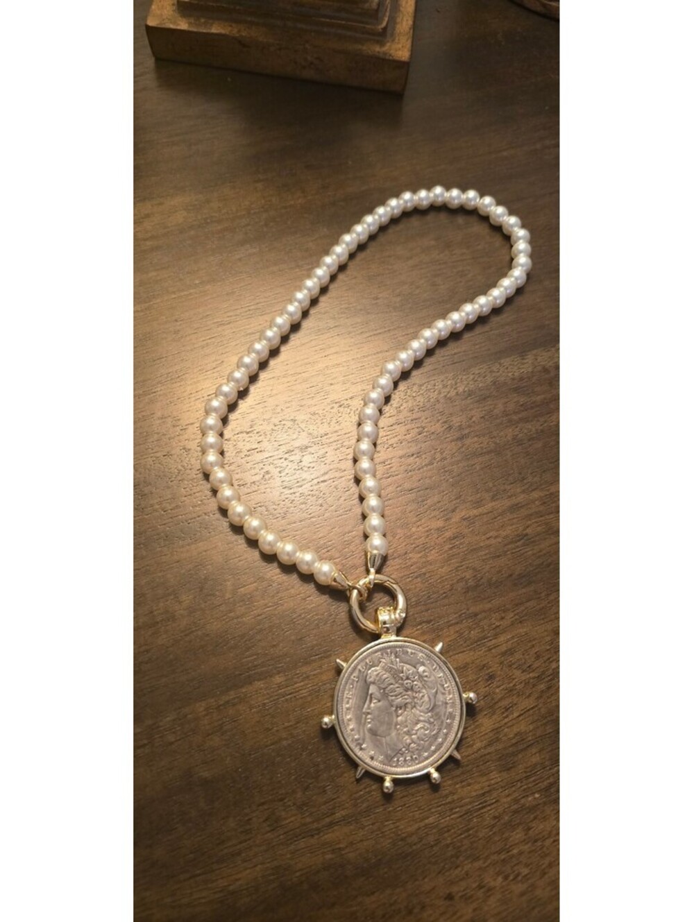 Style Necklace with Coin Pendant